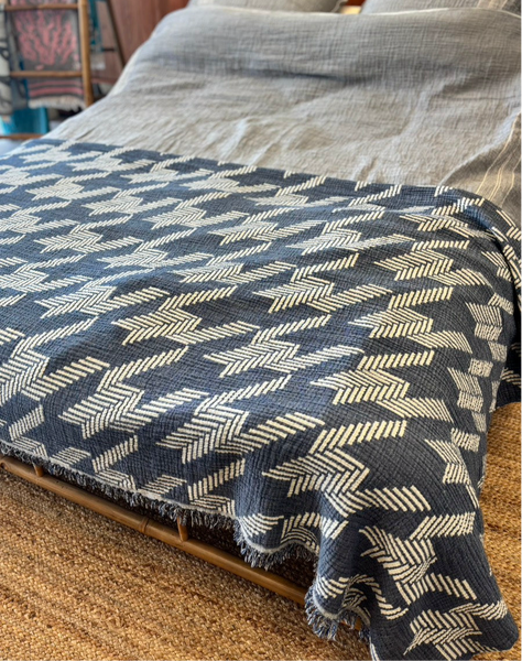 Arrow Muslin Throw