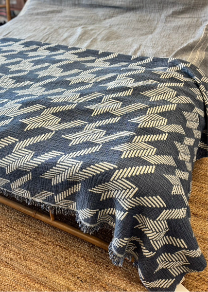 Arrow Muslin Throw