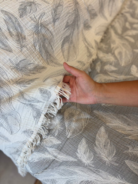 Muslin Throw - Feather -