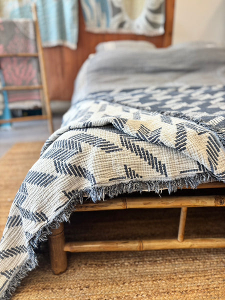 Arrow Muslin Throw